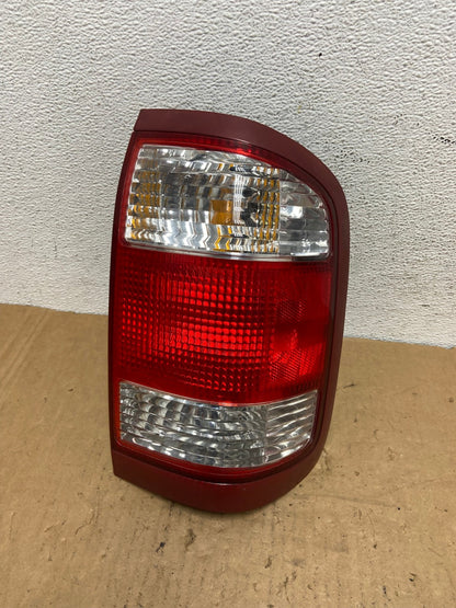 1999 to 2004 Nissan Pathfinder Right Passenger Rh Side Tail light AD3198 LK0