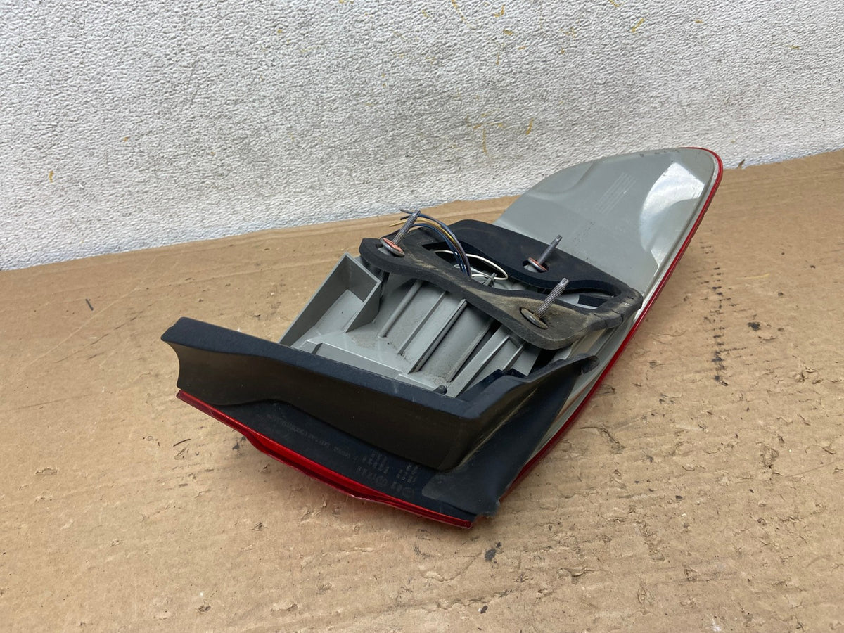 2011 2013 BMW 3 Coupe 328i 335i M3 E92 Right Passenger Tail Light AH9254 LK4