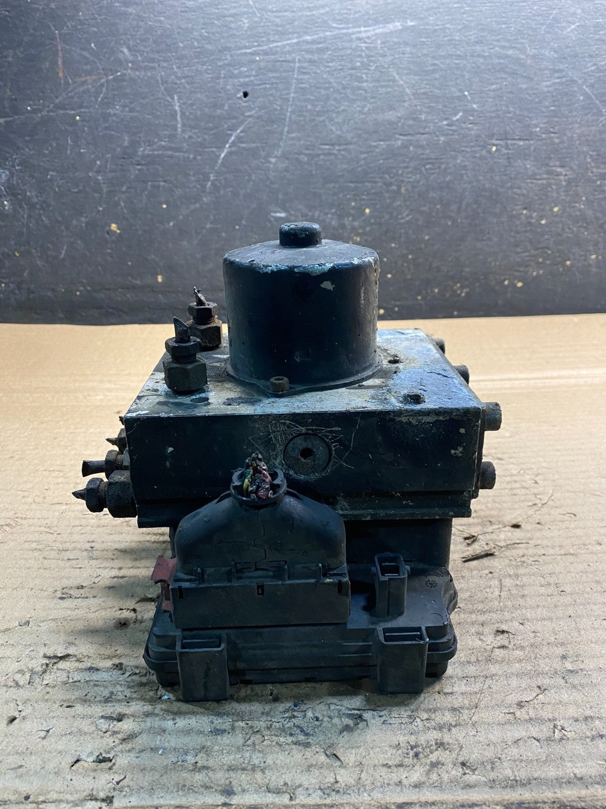 Wabco ABS Pump Hydraulic W/ Module P/N 4460470002 aa3309 DG4