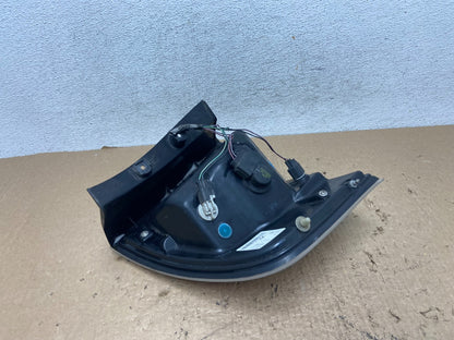 2007 to 2010 Ford Edge Tail light Right Passenger Rh Side AF8394 DW4