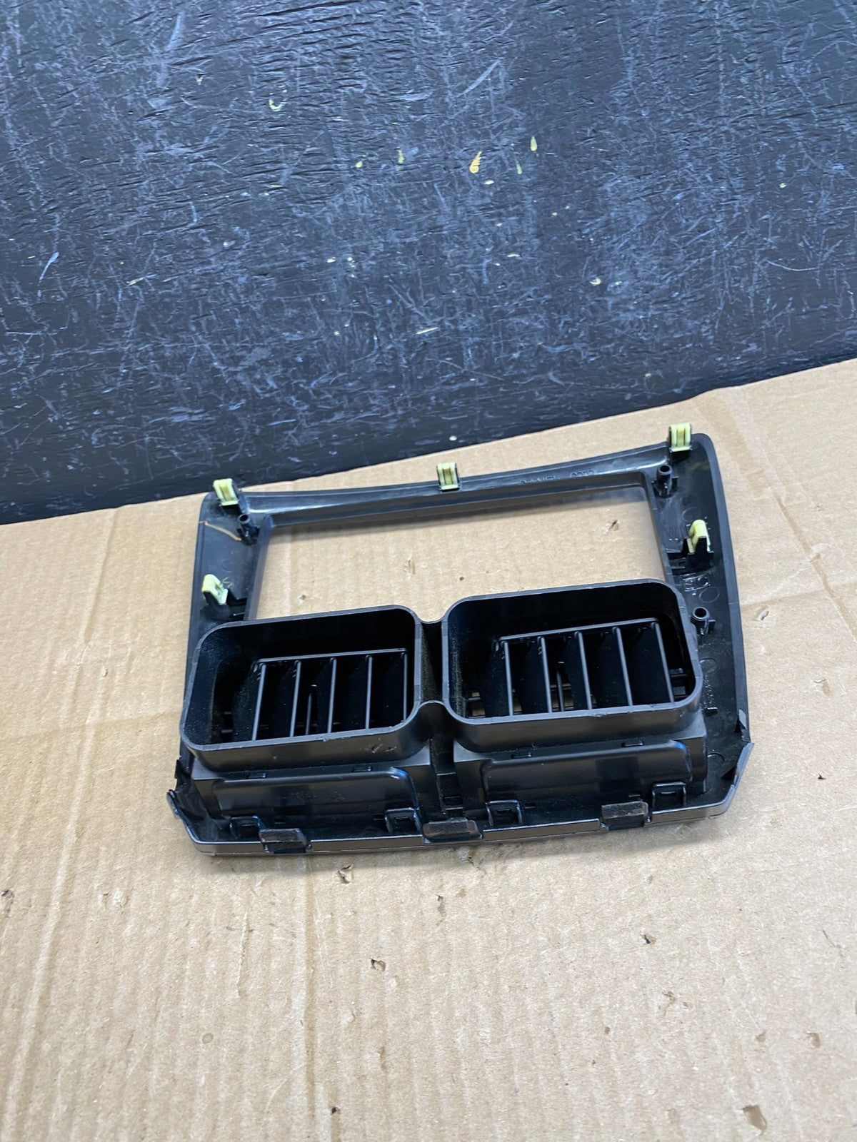 2009 to 2013 Subaru Forester Dash Radio Trim Bezel Center Vent AC9424 DG3