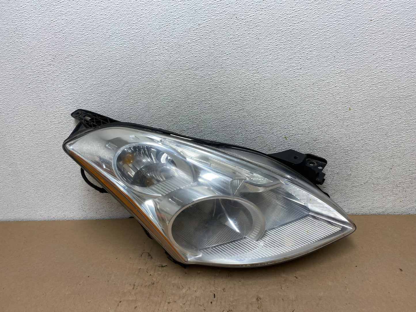 Sedan 2010 2011 2012 Nissan Altima Headlight Right Passenger Rh AG6753 DW0