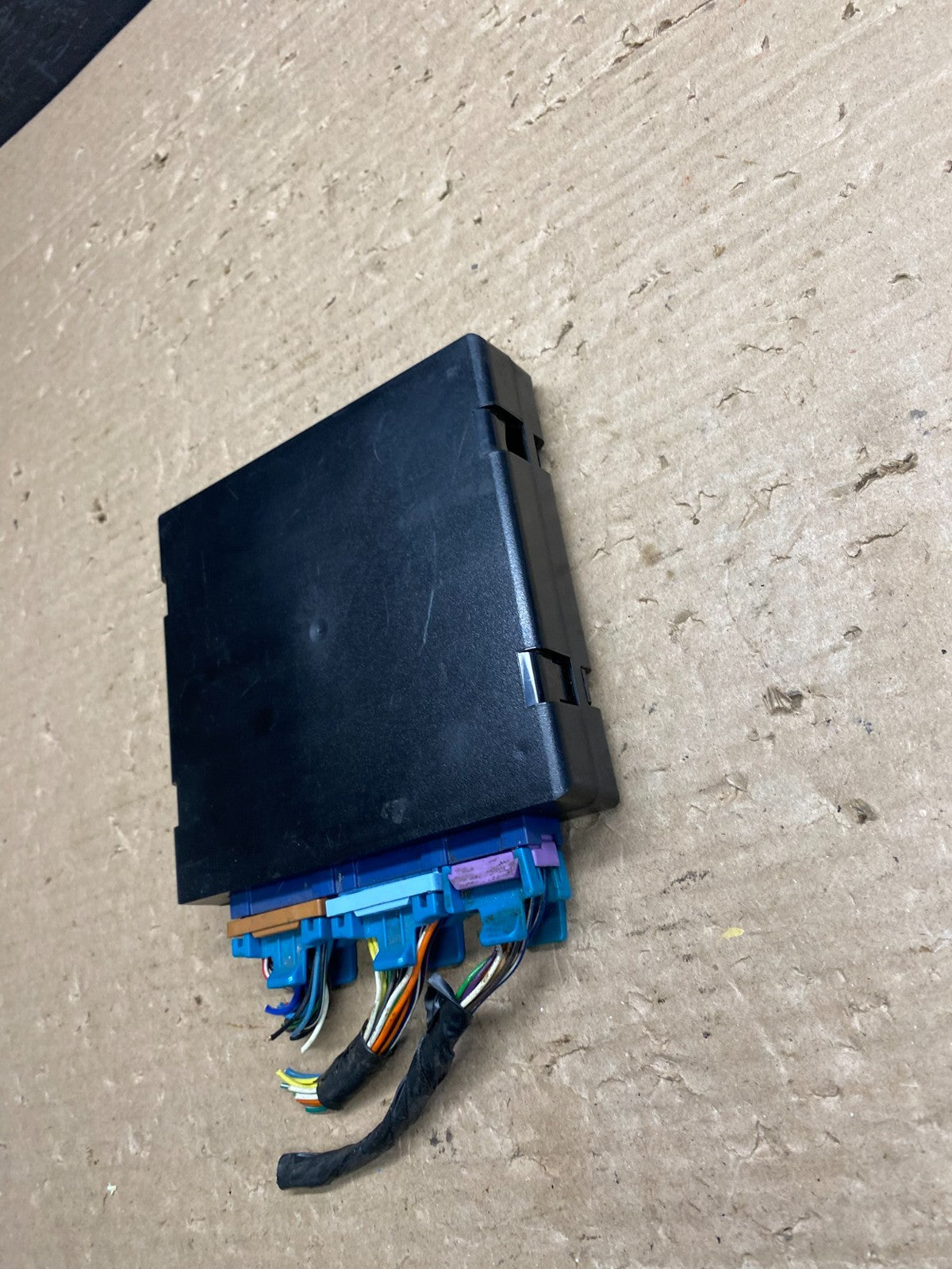 2002 Chevrolet Avalanche Silverado Body Control BCM Module AG8423 DG2