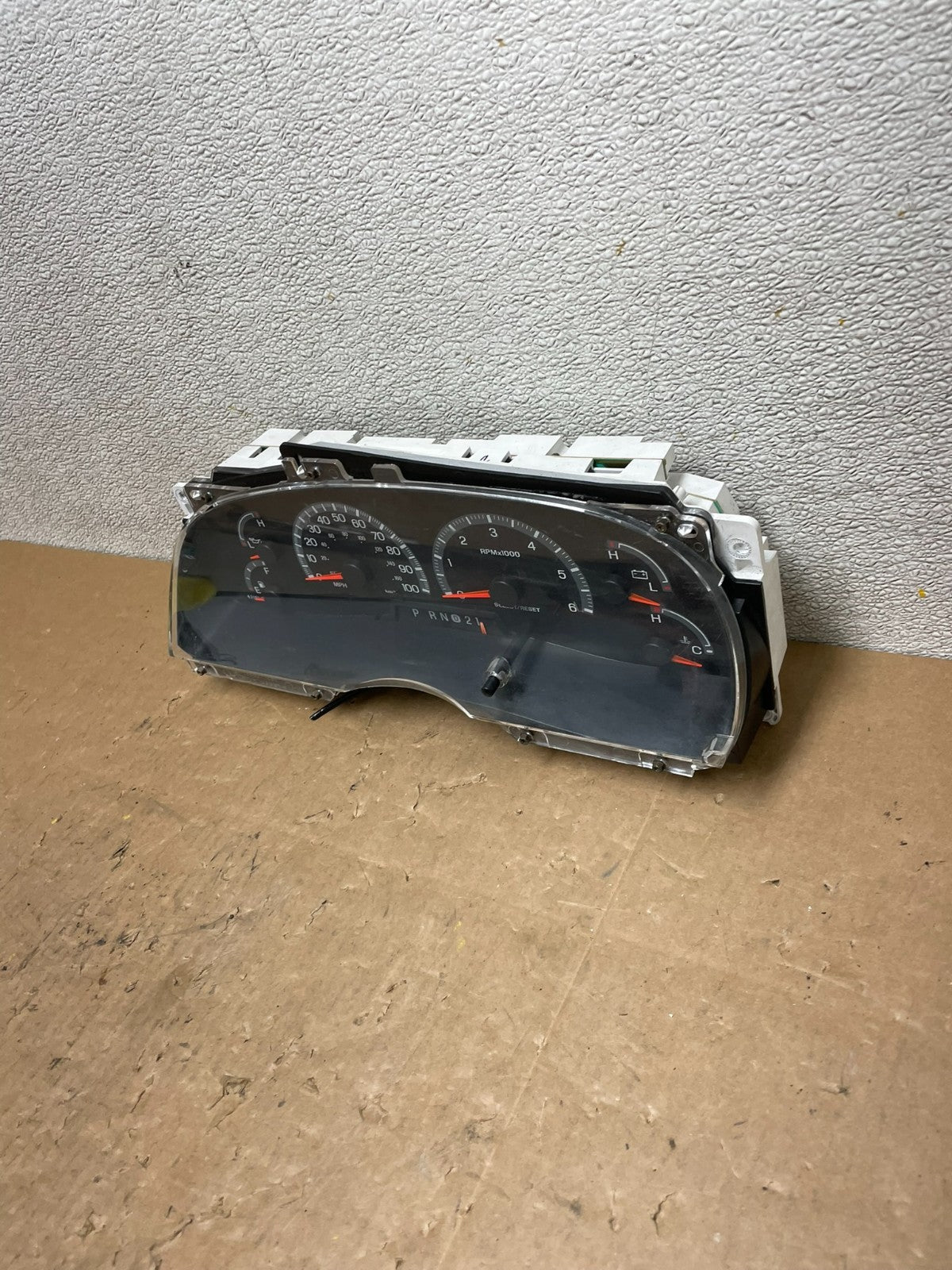 2000 2001 2002 Ford Expedition Speedometer Instrument Gauge Cluster v5078 DG1