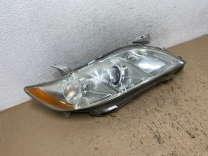 2007 - 2009 Toyota Camry Halogen Right Passenger Headlight AF7200 DW2