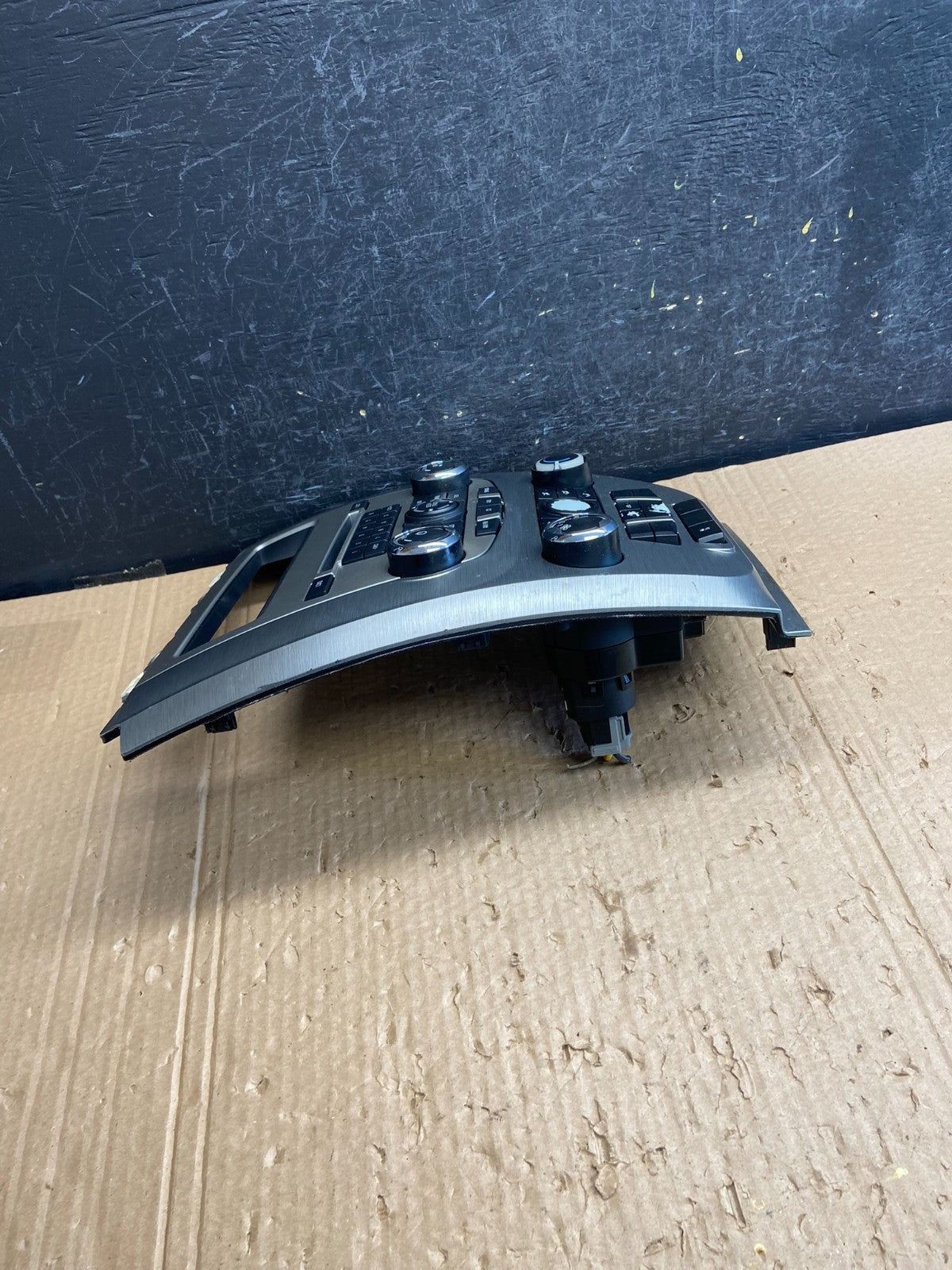 2010 to 2012 Ford Fusion Radio Climate Control A/C Control AF6461 DW1