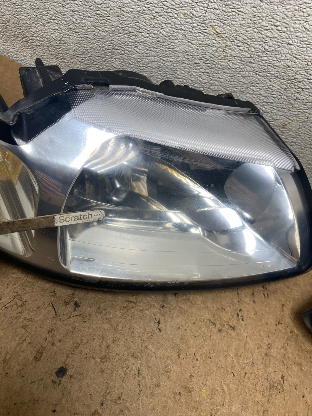 1999 to 2004 Ford Mustang Left+Right Set Side Headlights S7941 DW5