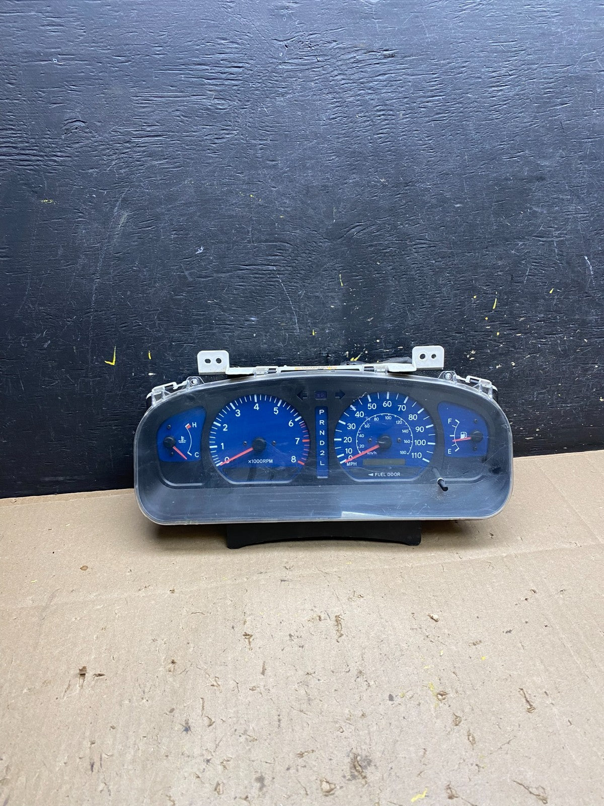 2001 2003 Toyota Sienna Speedometer Cluster Gauge u4863 DG0
