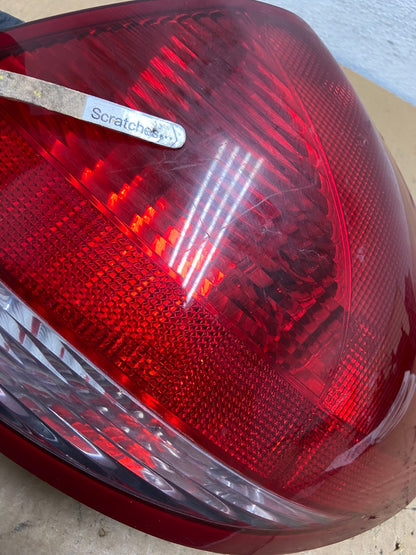 2004 2005 2006 2007 Ford Taurus Right Passenger Side Tail Light AC8266 LK3