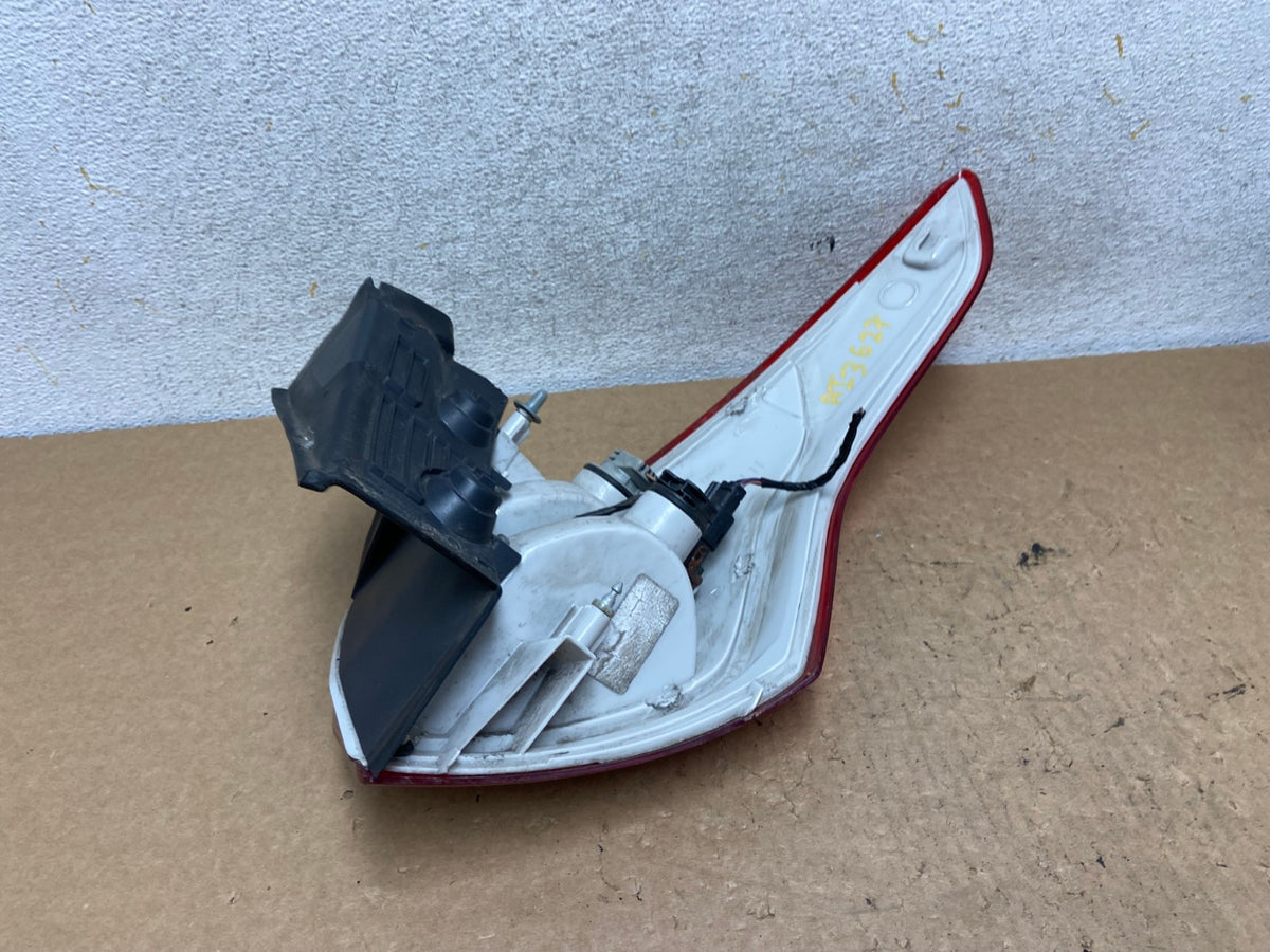 2013 to 2016 Ford Escape Left Driver LH Side Tail Light AI3627 LK5