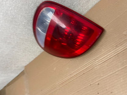2001 to 2003 Dodge Grand Caravan Left Driver Lh Tail Light Oem AB0984 LK1