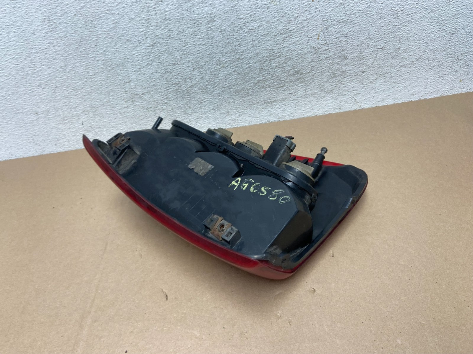 1999-2004 Jeep Grand Cherokee WJ Right Passenger Rh Tail Light AG6580 DW5