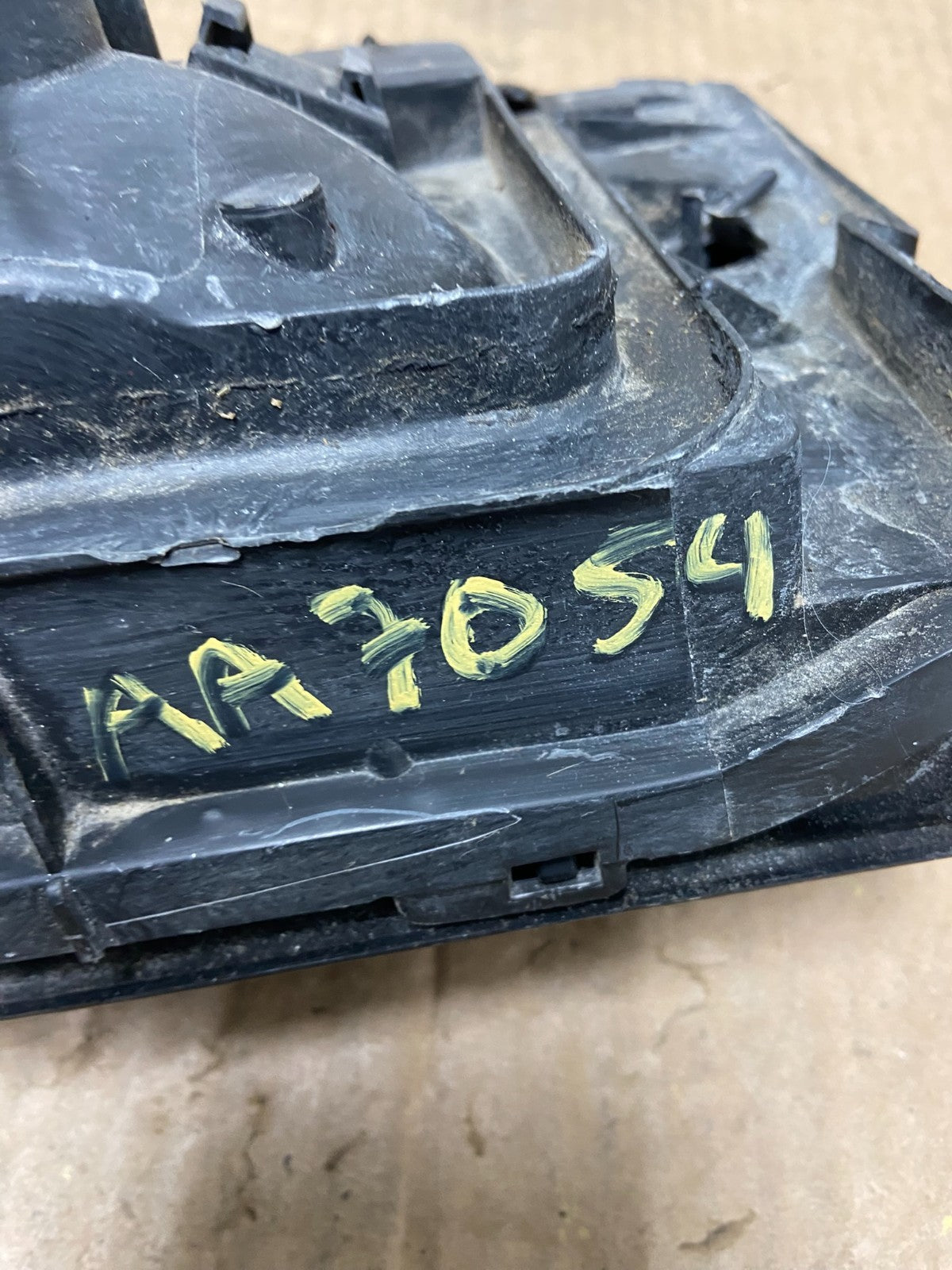 1986 to 1988 Nissan Sentra Coupe Right Passenger Side Tail Light AA705410