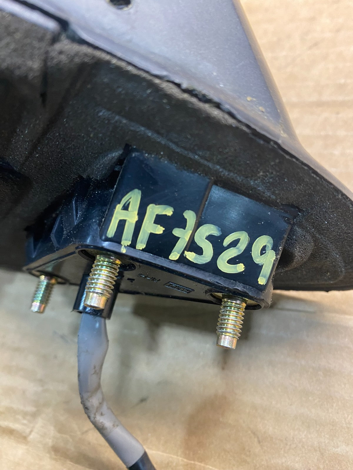 2000 to 2004 Infiniti i30 i35 Front Right Passenger View Door Mirror af7529 DG12