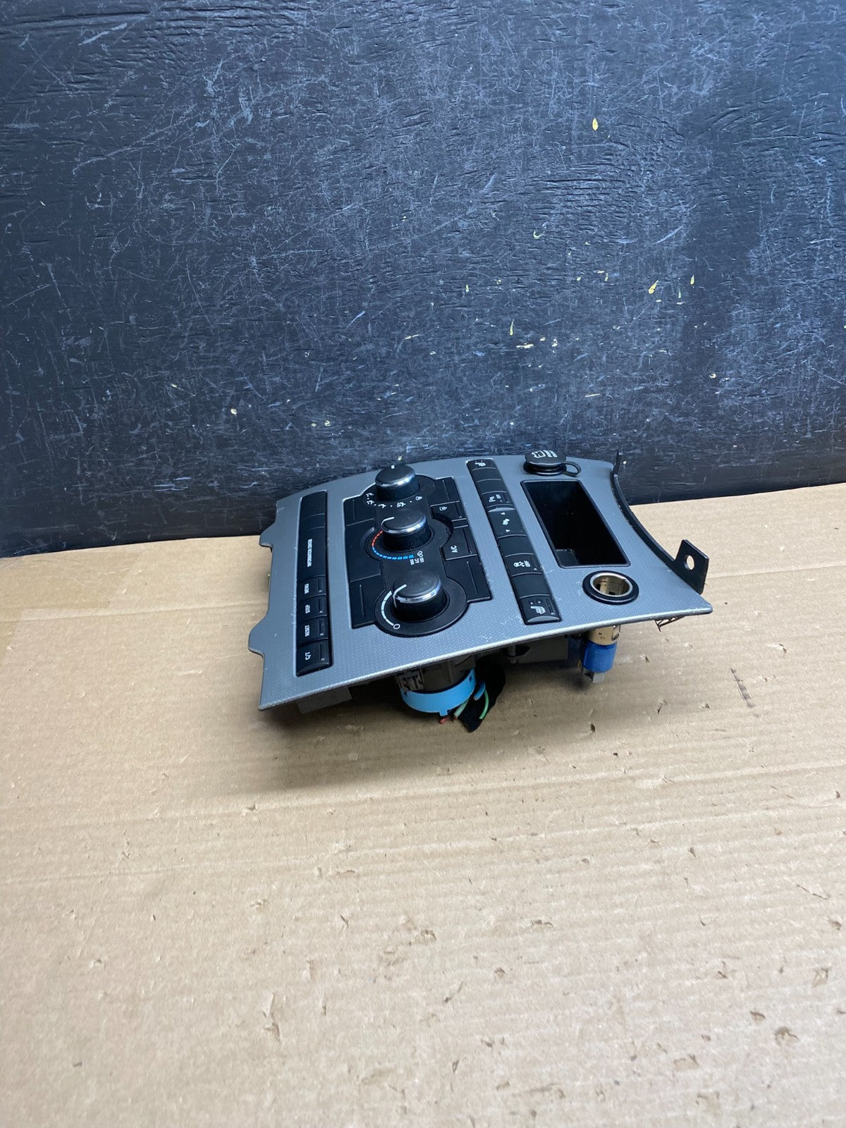 2005 2006 2007 Jeep Commander Grand Cherokee A/C Climate Control Bezel AG6271 DG1