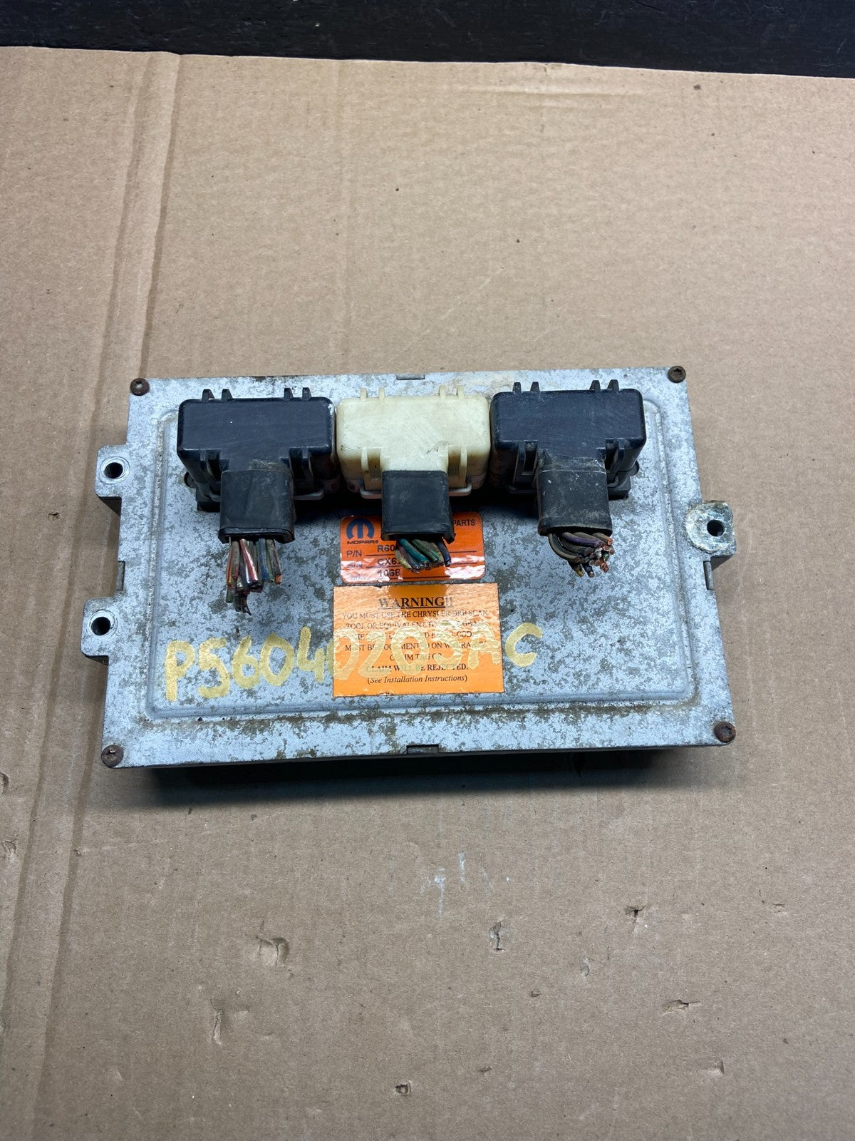 2002 Dodge RAM 1500 2500 5.9L Engine Control Module P56040205AC AE22840