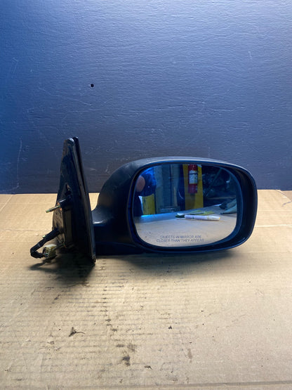 2001 to 2006 Toyota Sequoia Right Passenger View Door Mirror OEM AB7093 MS9