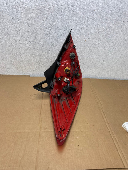 2007 - 2012 Nissan Versa Hatchback Right Passenger Side Tail Light AD0722 LK7