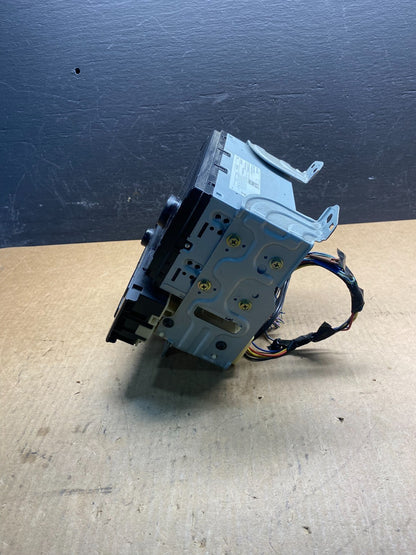 1997 to 1999 Lexus ES300 Climate control Kenwood DPX304MBT AC69671