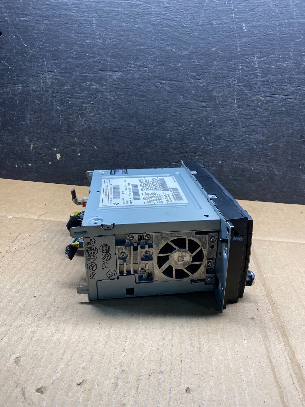 2012 2014 Dodge, Chrysler Screen Display CD Player Satellite Radio AI9942 DG2