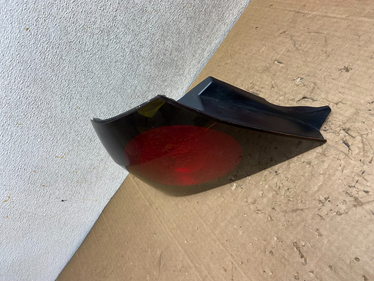 2000 - 2005 Chevrolet Impala Left Driver Lh Side Tail Light AI9209 LK1
