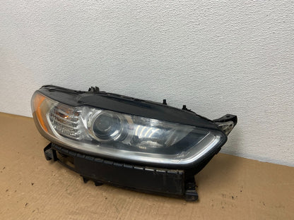 2013 to 2016 Ford Fusion Right Passenger Rh Side Headlight AB6623 DW1