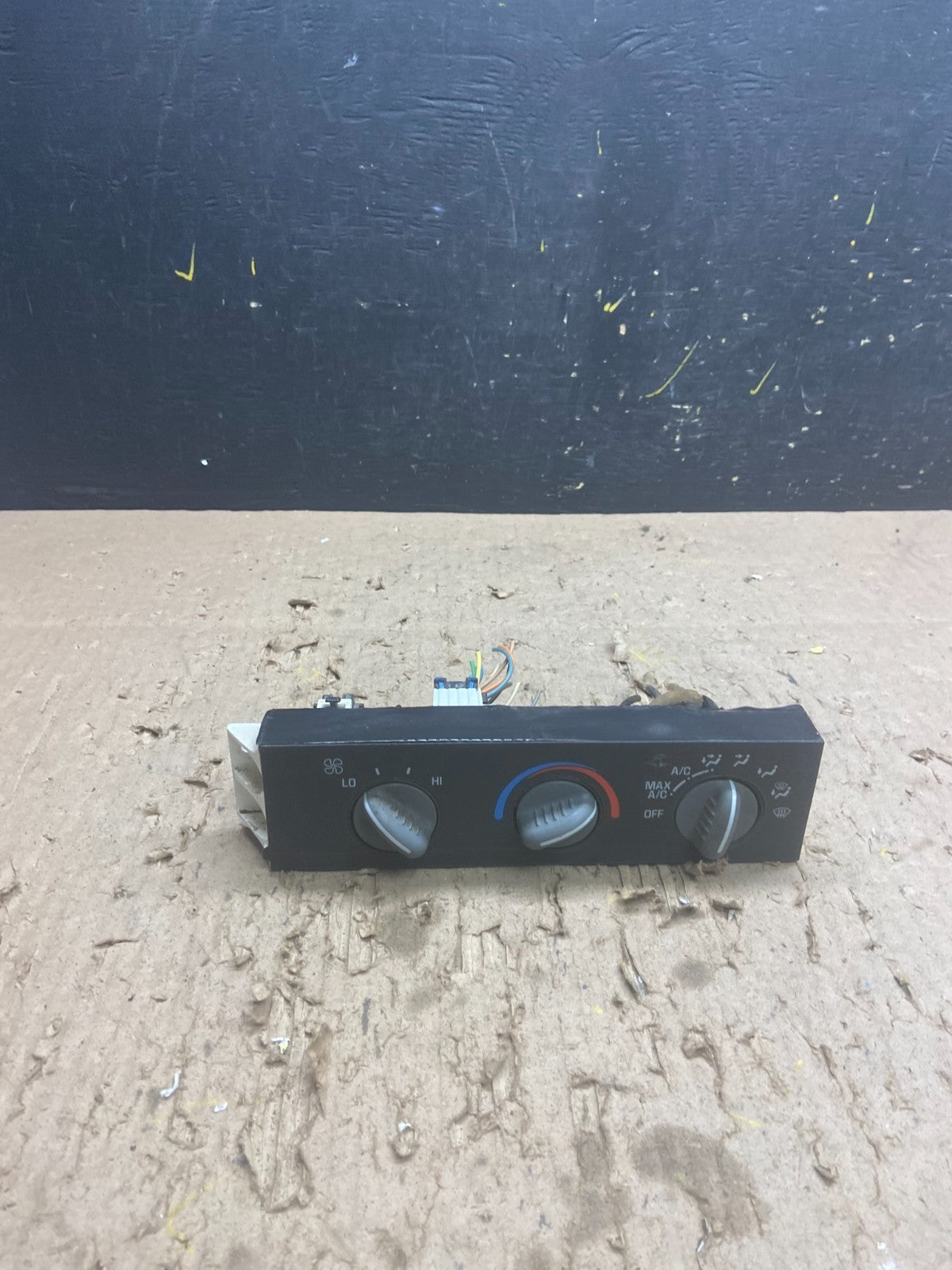 2001 - 2007 GMC Chevrolet Express 1500 Climate Control A/C t9045 DG0