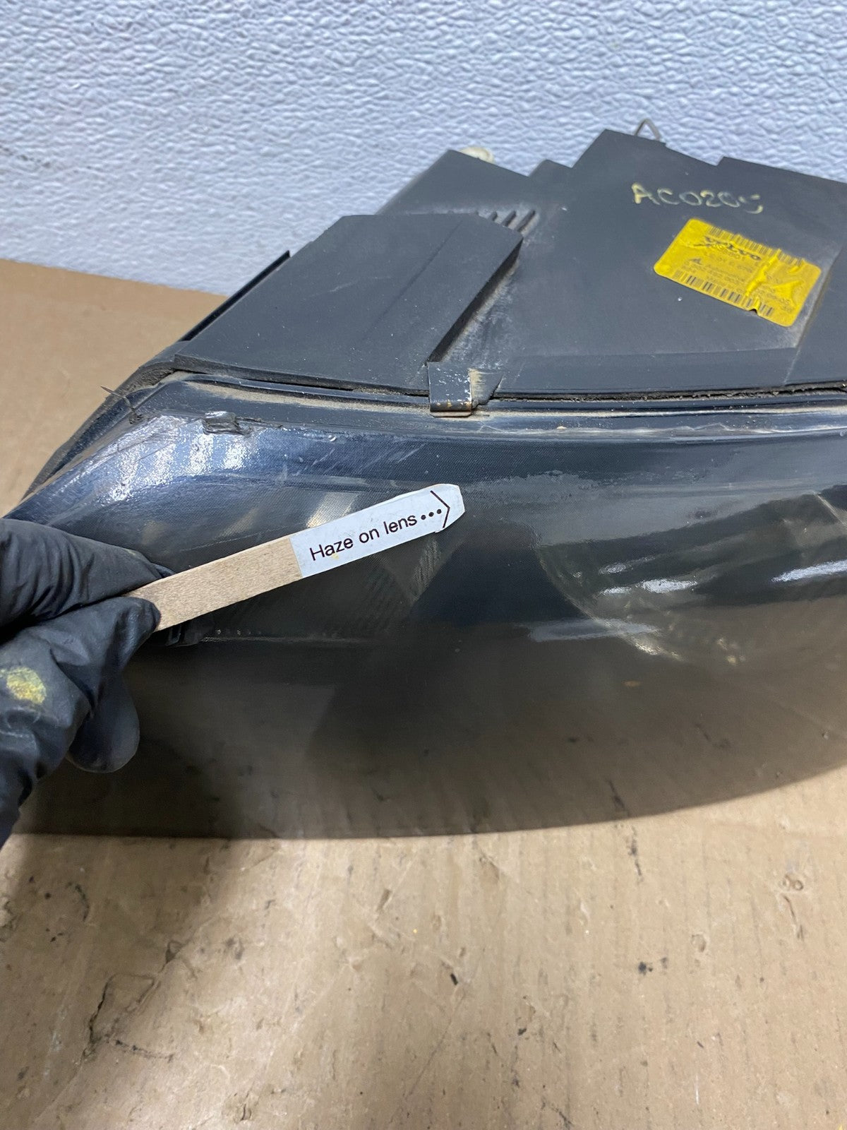 2004 to 2007 Volvo S40 Left+Right Side Headlights AC0205 DW4