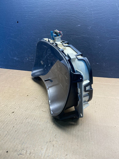 1999 to 2002 Chevrolet Silverado Sierra Cluster Gauge Speedometer ECM AD1598 DG3