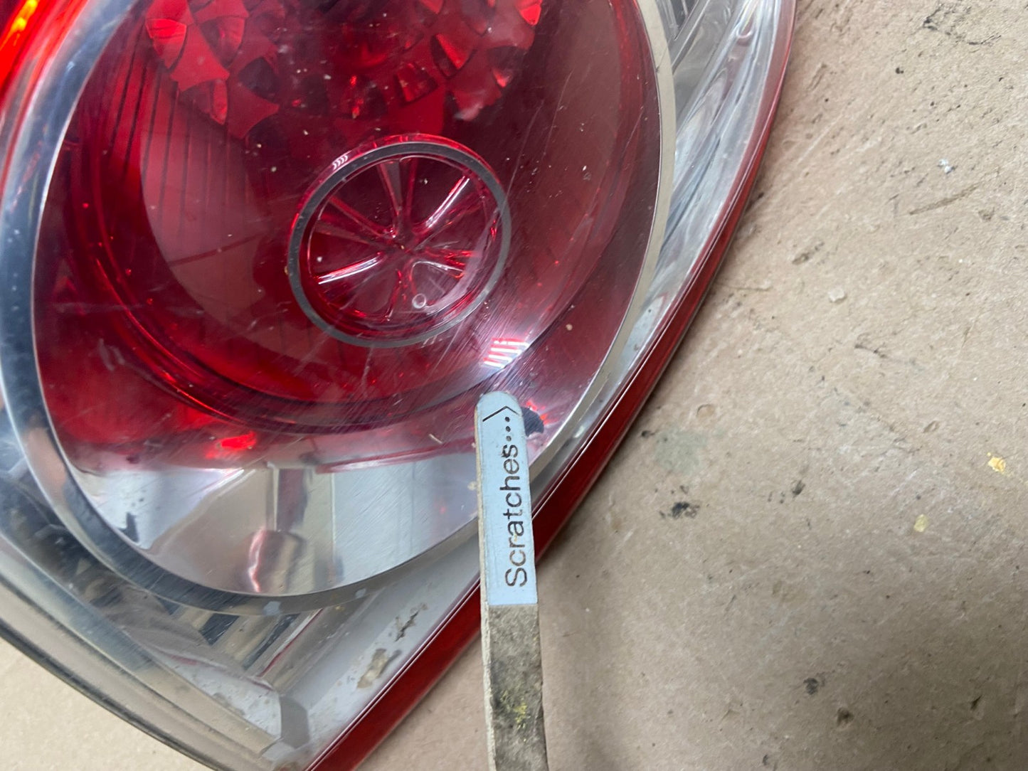 2010 to 2012 Hyundai Santa Fe Right Passenger RH Tail Light AF4764 LK3