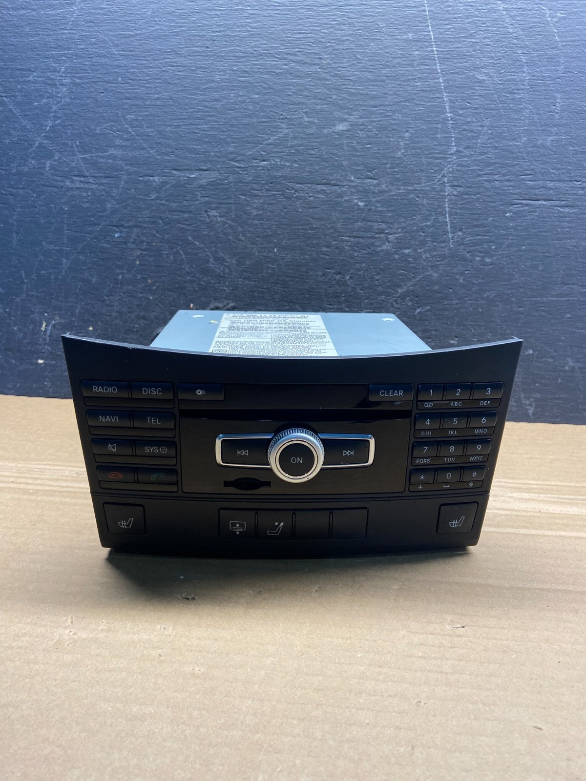 2011-2012 Mercedes W212 E350 E550 Stereo CD Changer Radio a2129007113 AE4570 DG0