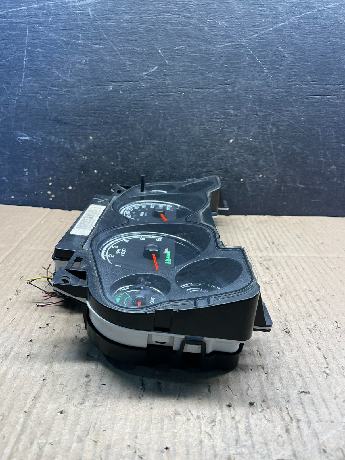 2008 to 2011 Chevrolet Tahoe Hybrid Cluster Gauge Speedometer ECM S2327 DG1
