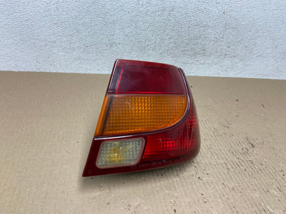 2000-2002 Saturn SL S-Series Right Passenger RH Side Tail Light AE7045 LK2