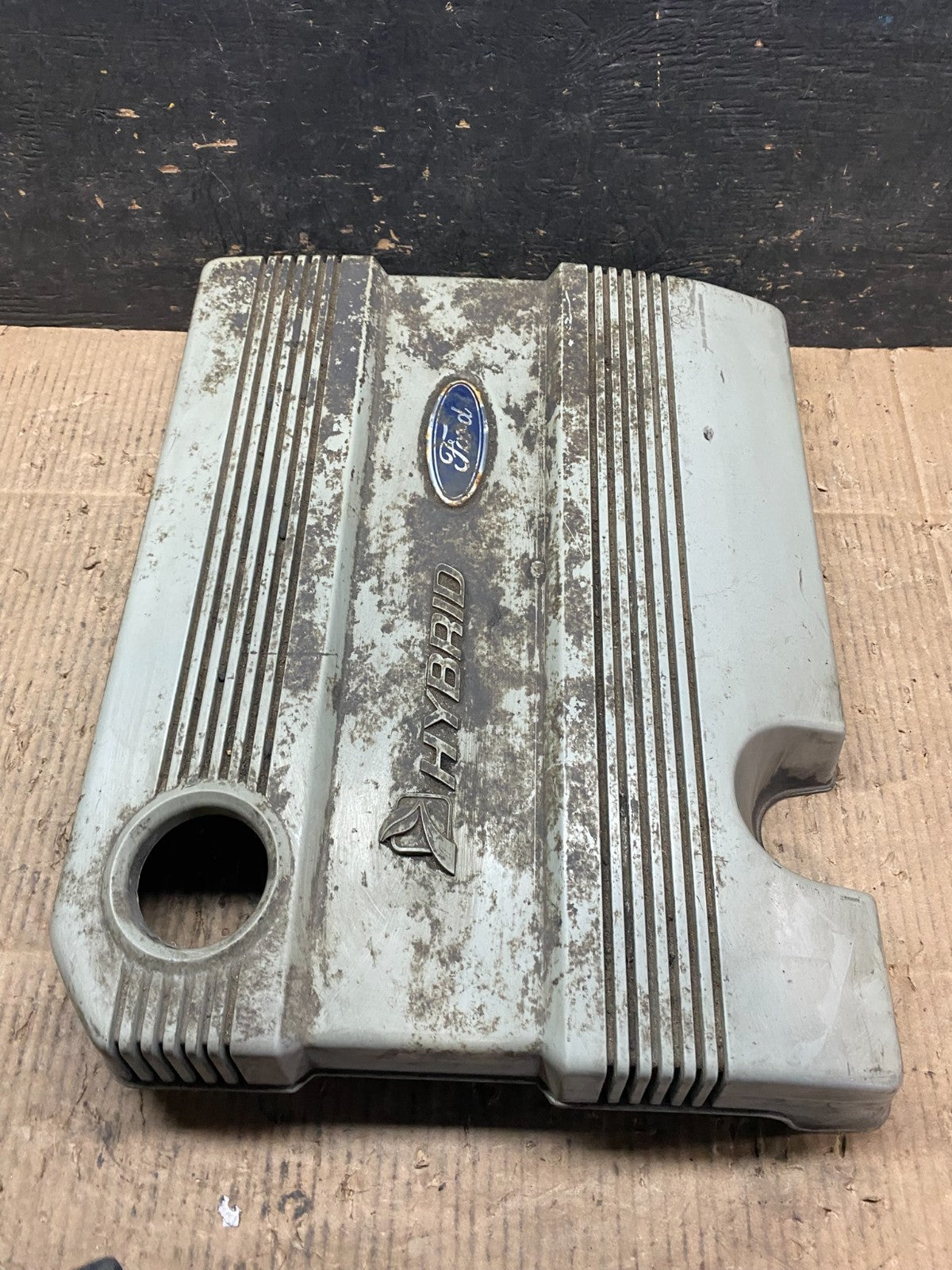 2006 to 2008 Ford Escape Hybrid Engine Motor Cover T9594 DG3