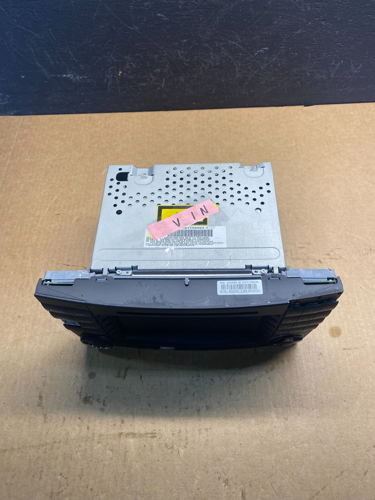 2005-2007 Mercedes-Benz S550 CLS550 Command Head Navigation Radio CD AC6923 DG3