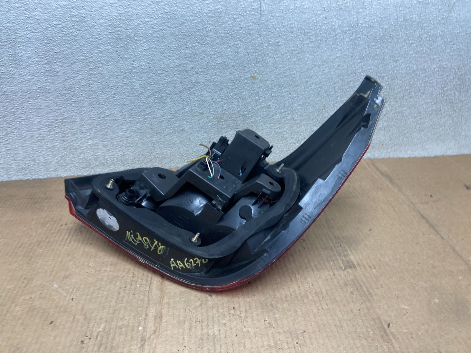 2004 - 2007 BMW 5 Series E60 Left Driver LH Side Tail Light OEM AA6270 DW6
