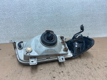 1998 to 2002 Kia Sportage Left Driver LH Halogen Headlight OEM Y4855 DG7