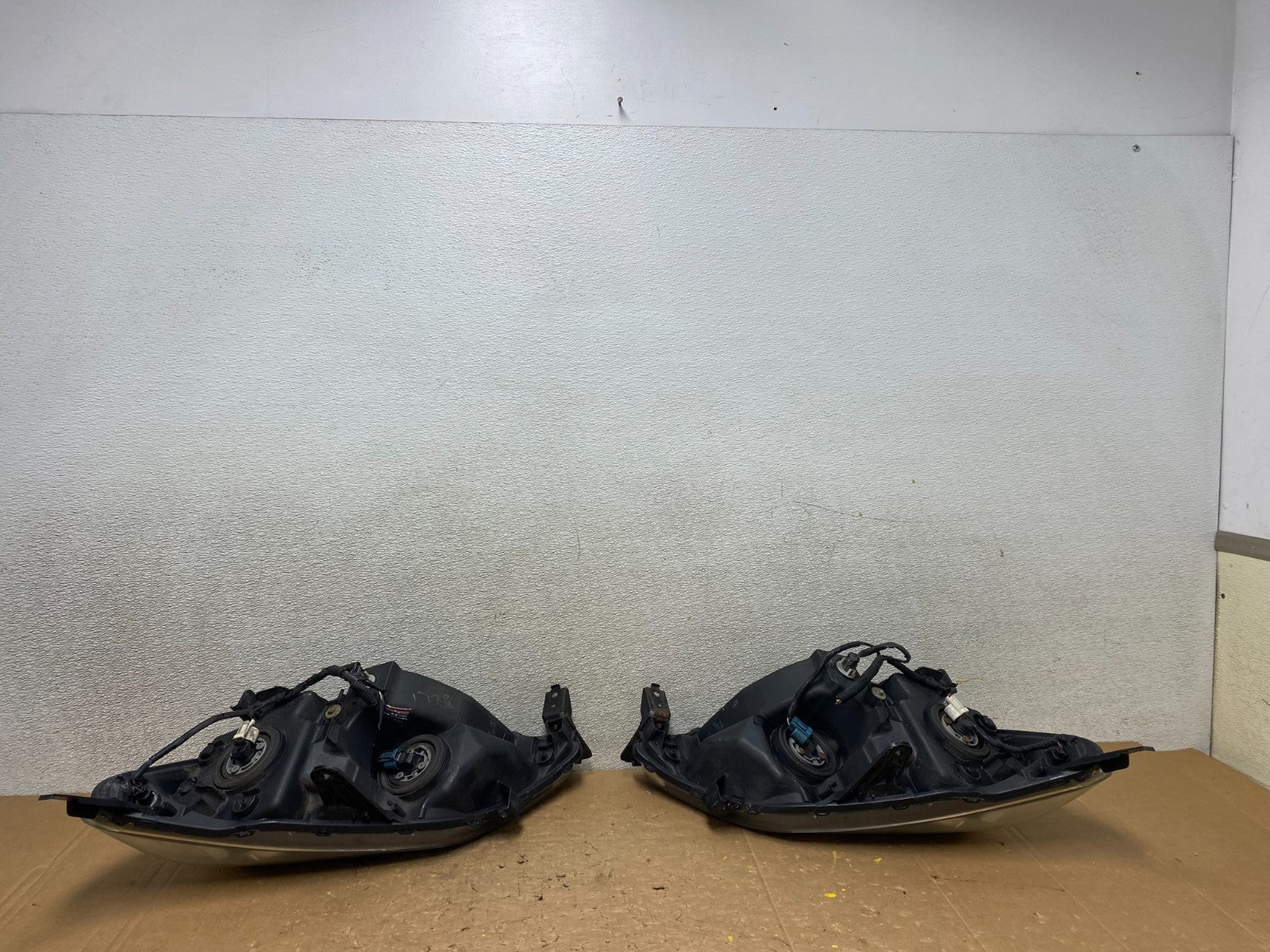 2005 2006 2007 Honda Odyssey Left+Right Set Halogen Headlights V5963 DW10