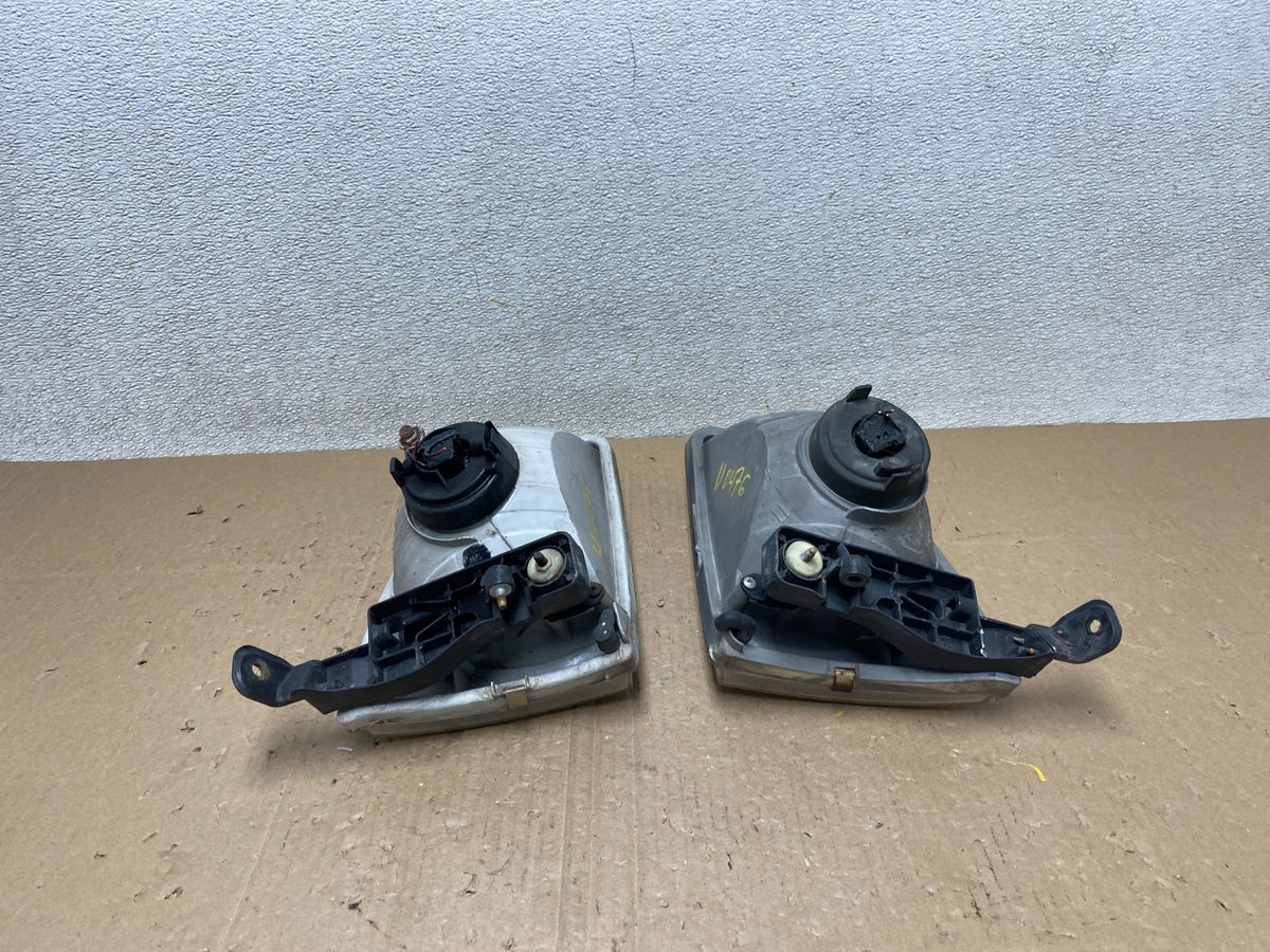 2001 2002 2003 Toyota Sienna Left+Right Side Set Headlights Halogen U0476 DW12