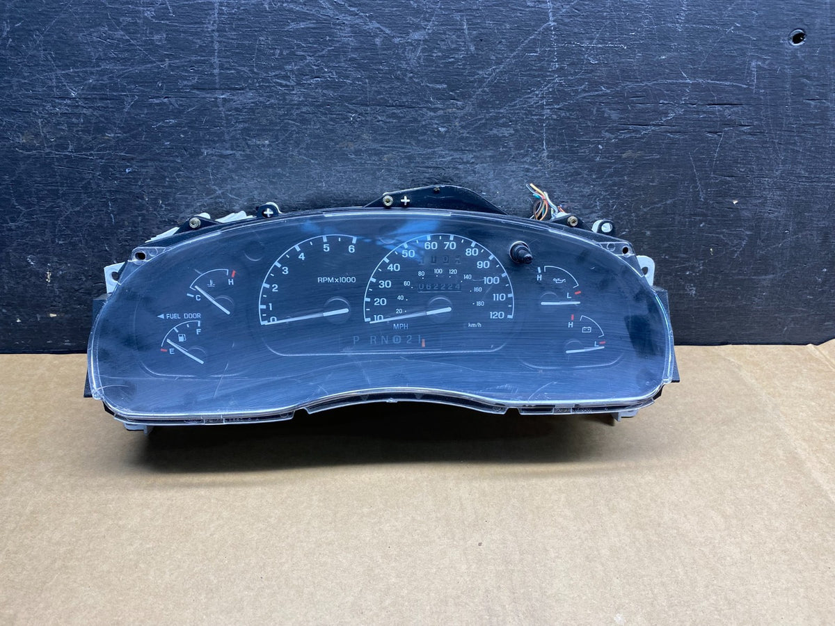 2001 2002 2003 Ford Explorer Speedometer Cluster Gauge x8101 DG0