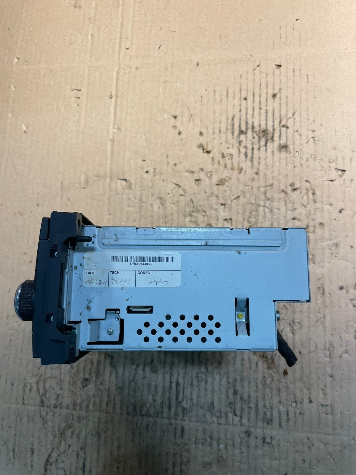 2009 to 2010 Dodge Journey Am Fm Cd Player Radio Receiver MP3 V2023 DG2