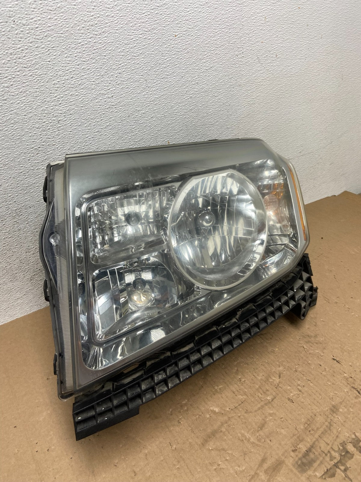 2009 2010 2011 Honda Pilot Left Driver LH Halogen Headlight AD7791 DW2