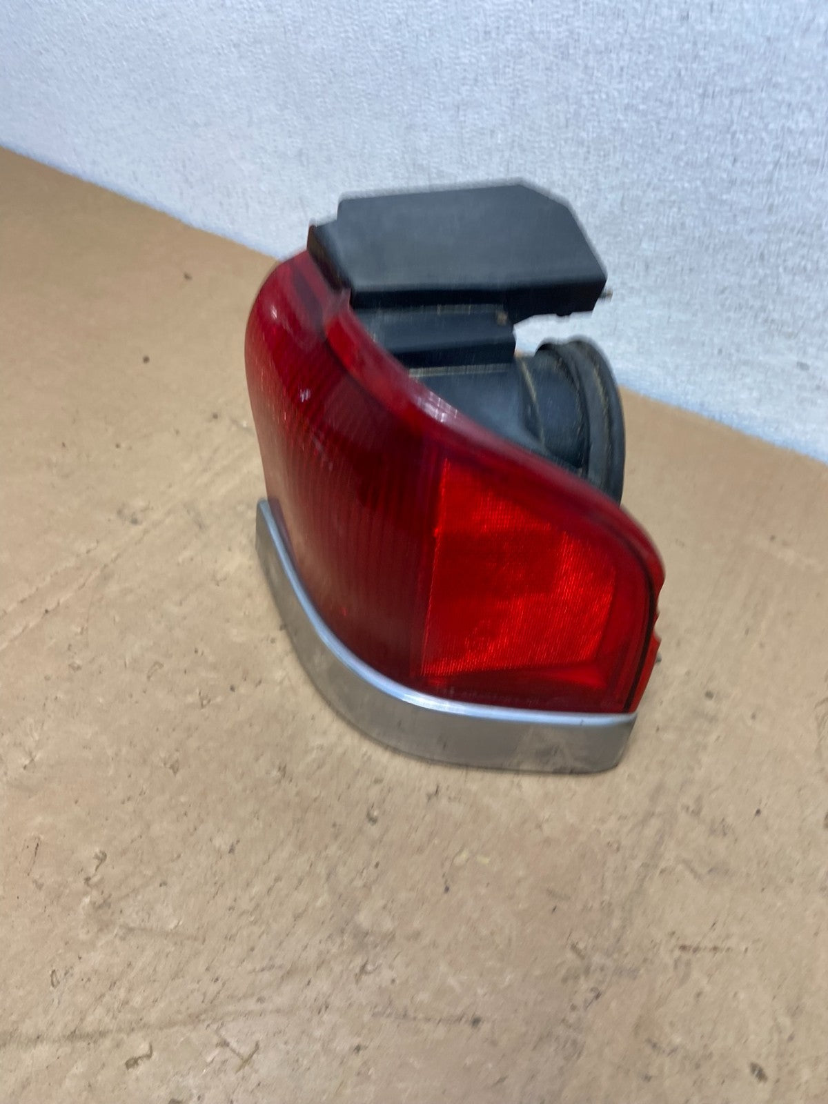 1994 - 1997 Ford Cougar Right Passenger RH Side Tail Light AD1278 DG1