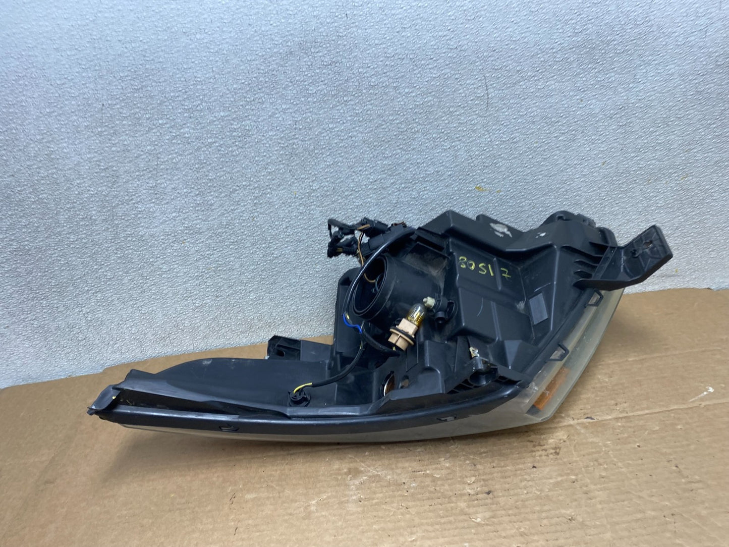 2011 to 2015 Ford Explorer Right Passenger Halogen Headlight Oem Z1508 PS6
