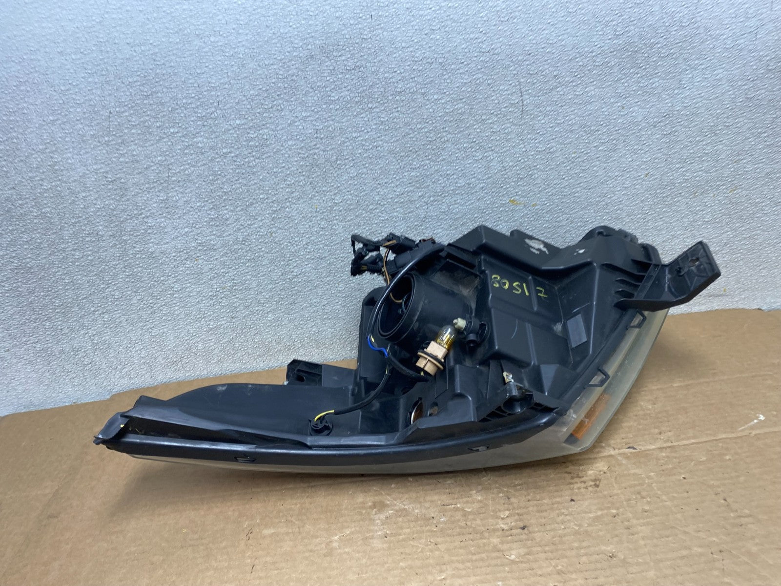 2011 to 2015 Ford Explorer Right Passenger Halogen Headlight Oem Z1508 PS6