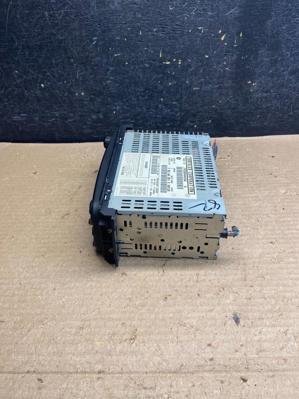 2002 - 2006 Chrysler Dodge Jeep Ram Radio CD Player AM/FM Receiver AH5422 DG2