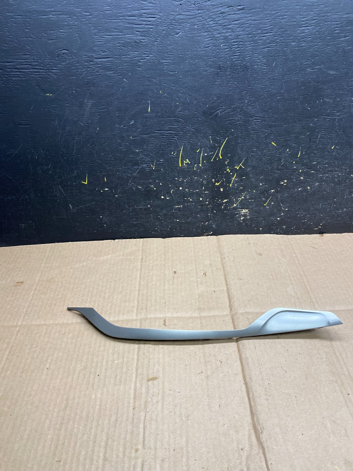 2010 - 2012 Lincoln MKZ Center Console Driver Left Silver Trim OEM aa4604 DG0