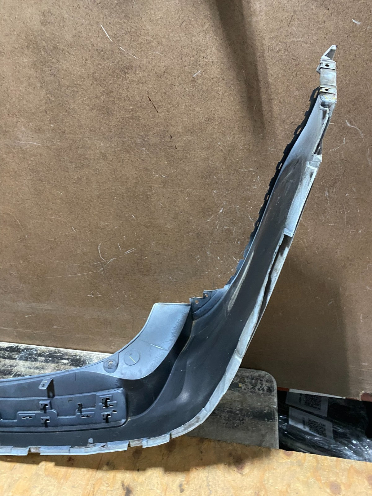 2018 2019 Ford Explorer Police Interceptor Rear Upper Bumper Cover X3512 PS10