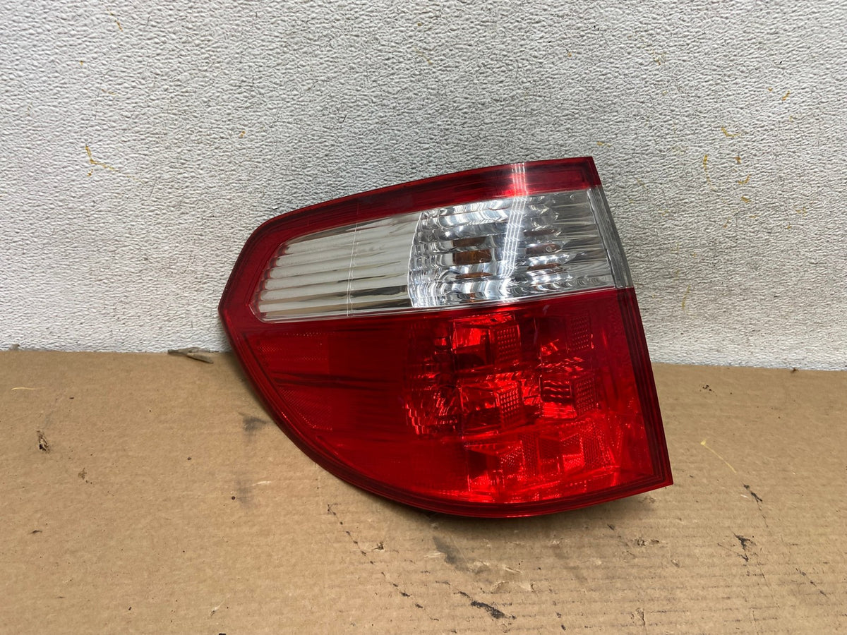 2005 2006 2007 Honda Odyssey Left Driver LH Side Tail Light AH4269 LK0