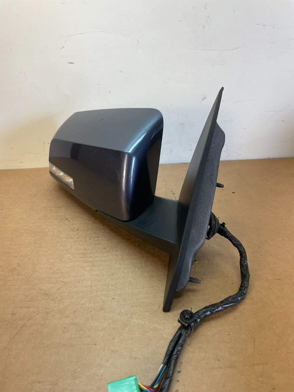 2009 to 2017 GMC Acadia Right Passenger Heated Door View Mirror AF8647 DG1